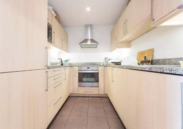 3 Bedroom Flat to Rent in Royal Victoria Docks, E16 1BN