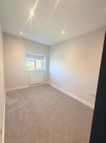 2 Bedroom Flat to Rent in Beckenham, BR3 5JE