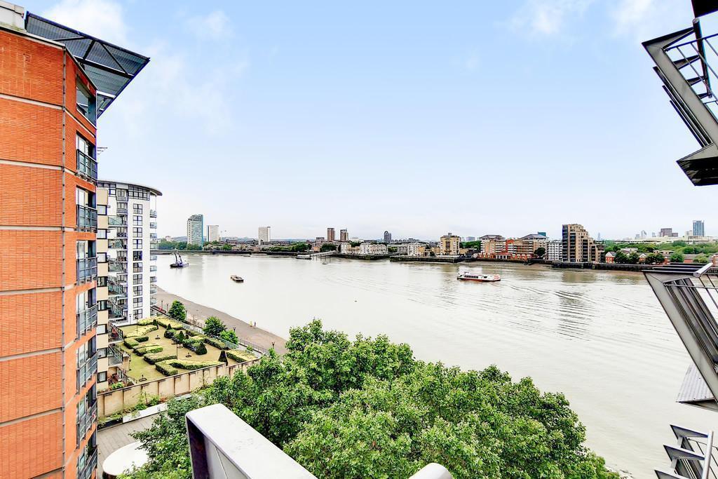 2 Bedroom Apartment for Sale in Canary Wharf, E14 8JR