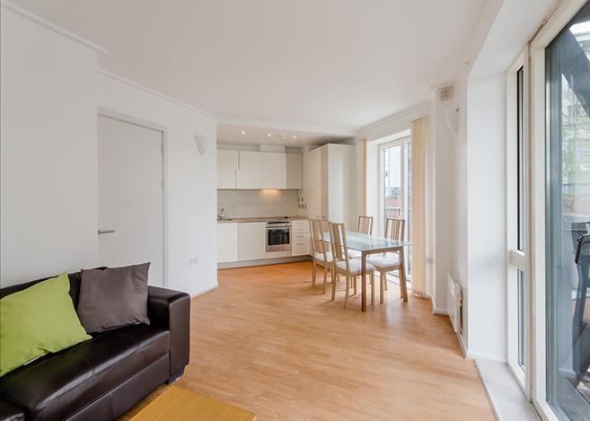 2 Bedroom Apartment for Sale in Canary Wharf, E14 8JR