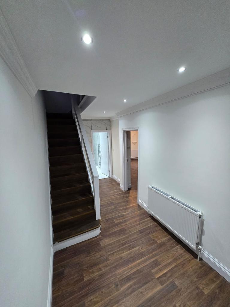 3 Bedroom Detached to Rent in Ilford, IG3 9DB
