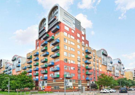 2 Bedroom Apartment to Rent in Greenwich, SE10 0SX