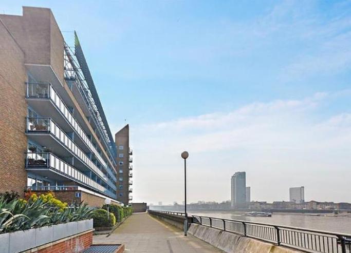 Arnhem Place, 2 Arnhem Place, Westferry, Canary Wharf, London, E14 3RU