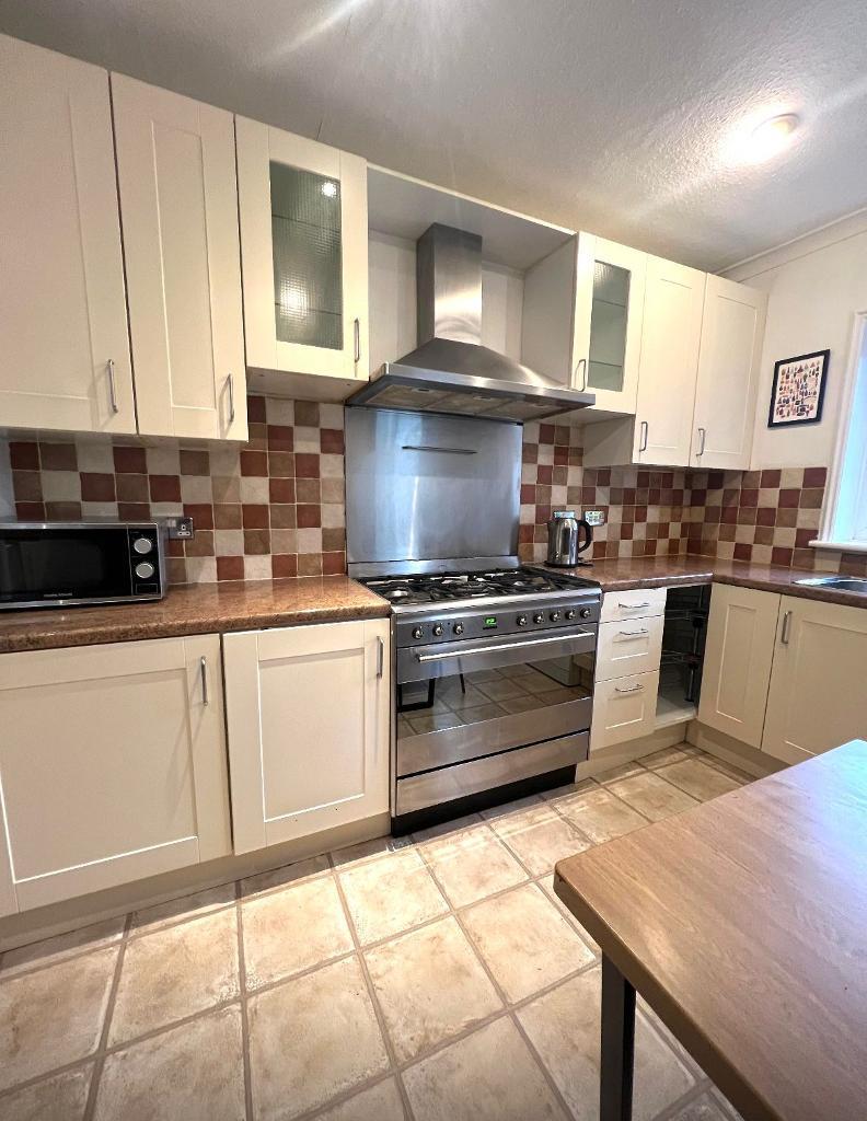 Himley Road, Tooting, Tooting Broadway, London, SW17 9AR