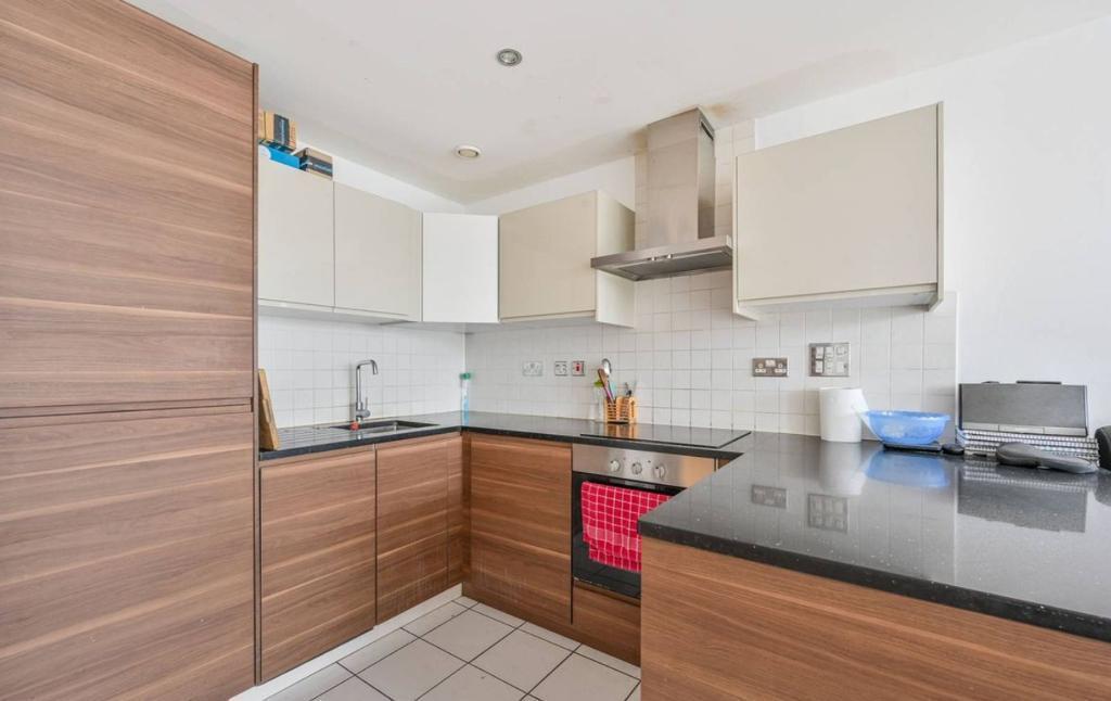 Capital East Apartments, 21 Western Gateway, Royal Victoria Docks, Excel, London, E16 1AS