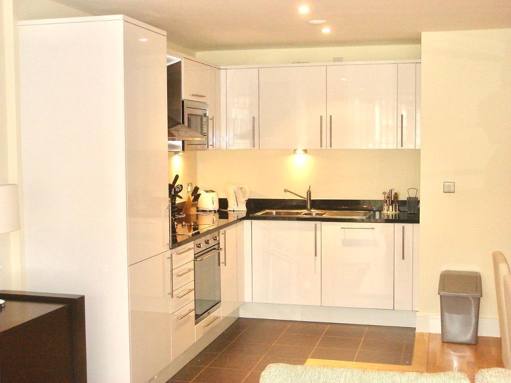 73B Drayton Park, Highbury & Islington, Arsenal, London, N5 1DX