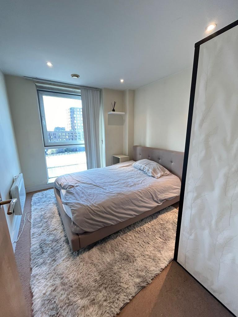 2001 Wharfside Point South, Prestons Road, Blackwall Way, London, E14 9EL