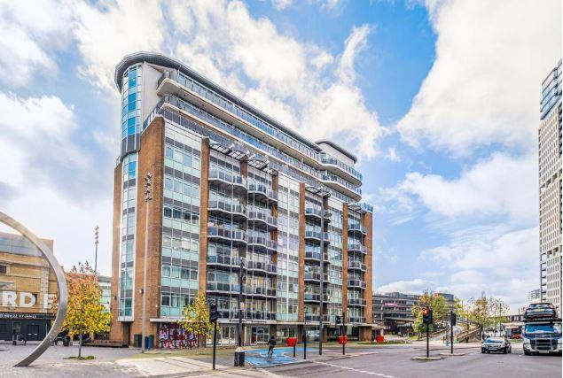 Gerry Raffles Square, Stratford City, Stratford, London, E15 1BQ